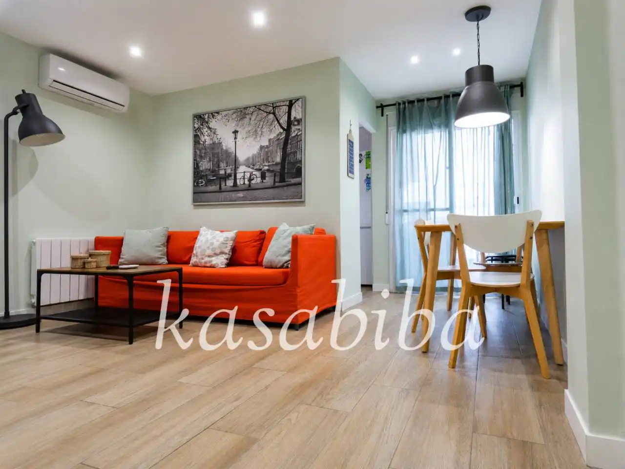 Flat with lift for sale in Calle Albocácer