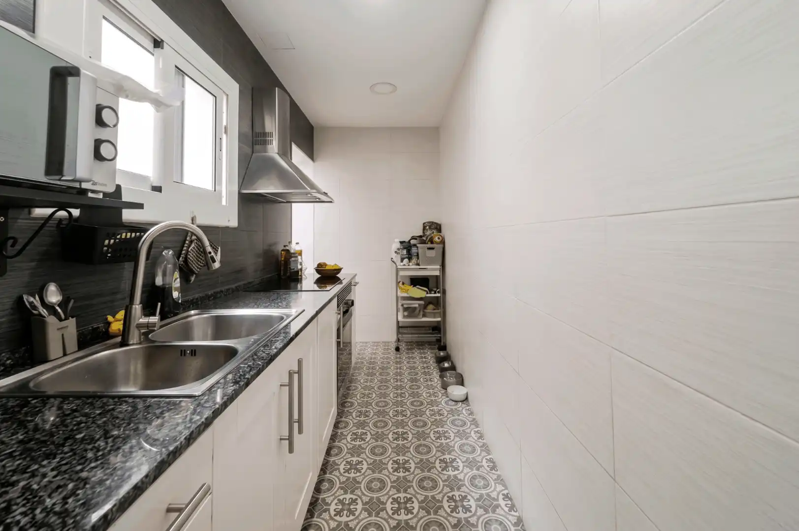 Kitchen of Flat for sale in Castelldefels  with Air Conditioner, Heating and Parquet flooring