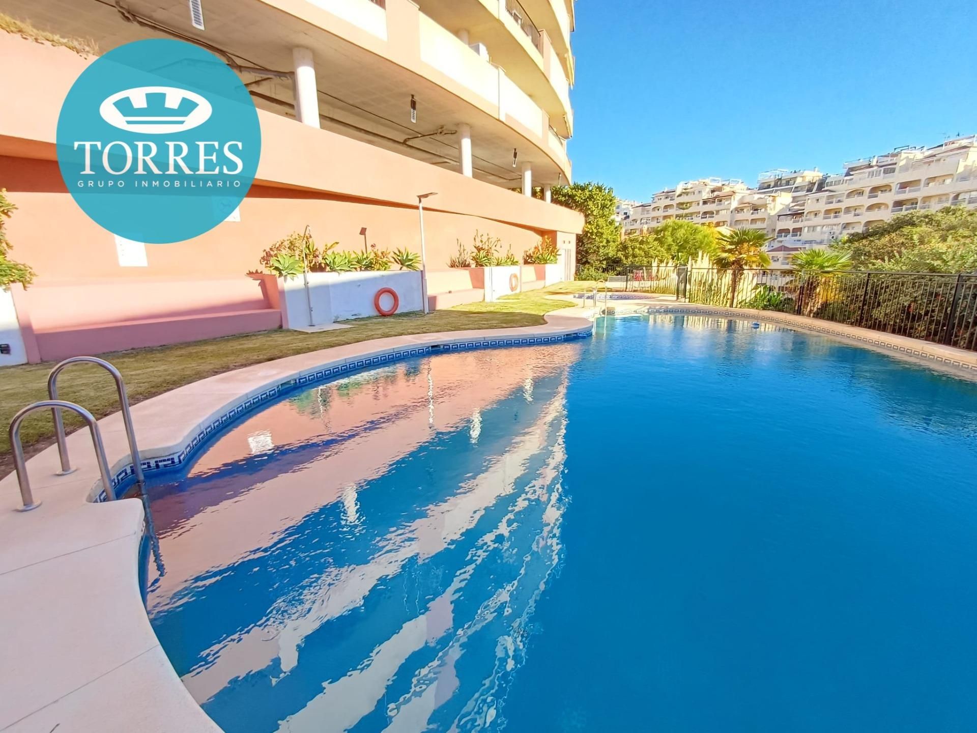 Vista exterior de Pis en venda en Benalmádena