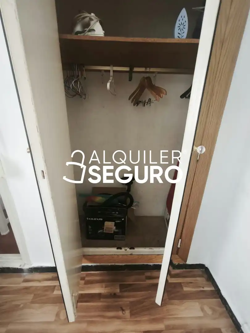 Wohnung zur Miete in Zaragoza mit Heizung, Terrasse und Möbliert
