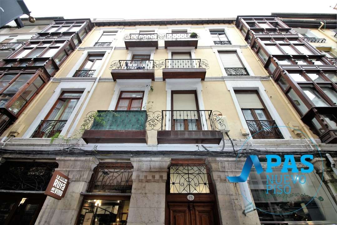 Vista exterior de Piso en venta en Santander con Calefacción y Balcón