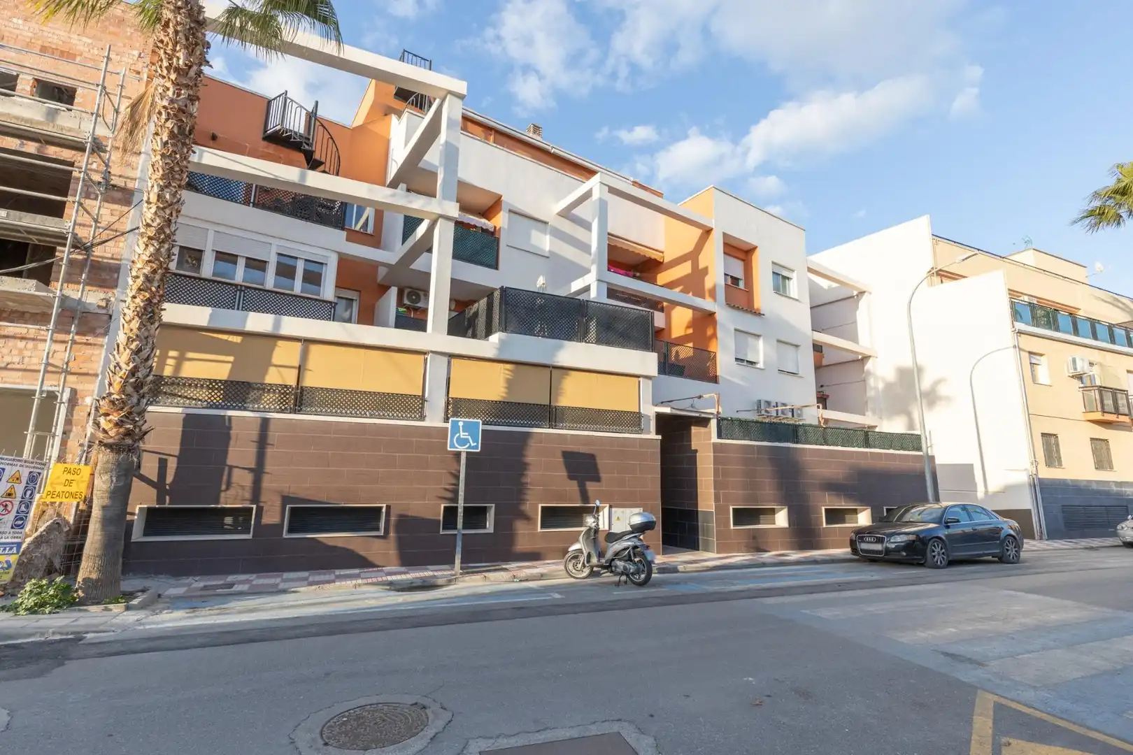 Exterior view of Attic for sale in Churriana de la Vega  with Air Conditioner, Terrace and Storage room