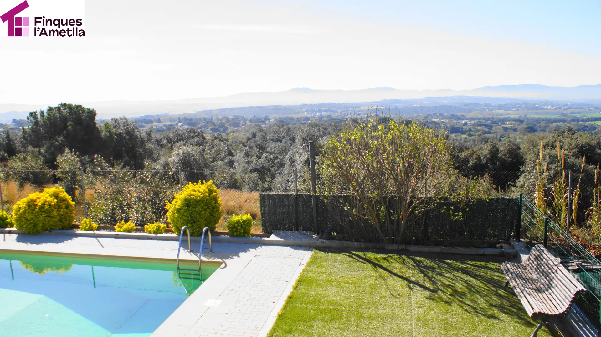 Piscina de Casa o xalet en venda en L'Ametlla del Vallès amb Aire condicionat, Calefacció i Jardí privat
