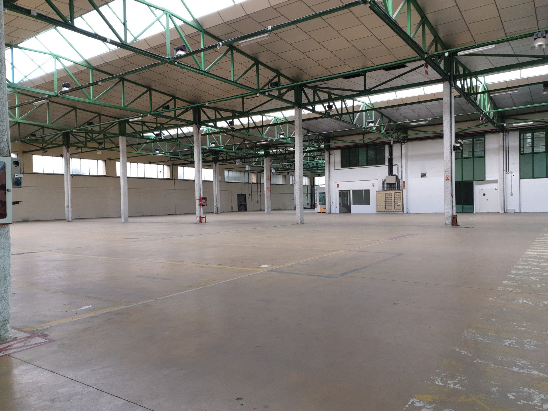 Nau industrial en venda en Getafe