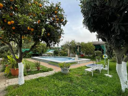 Garden of House or chalet for sale in Alcalá de Guadaira  with Air Conditioner, Private garden and Storage room