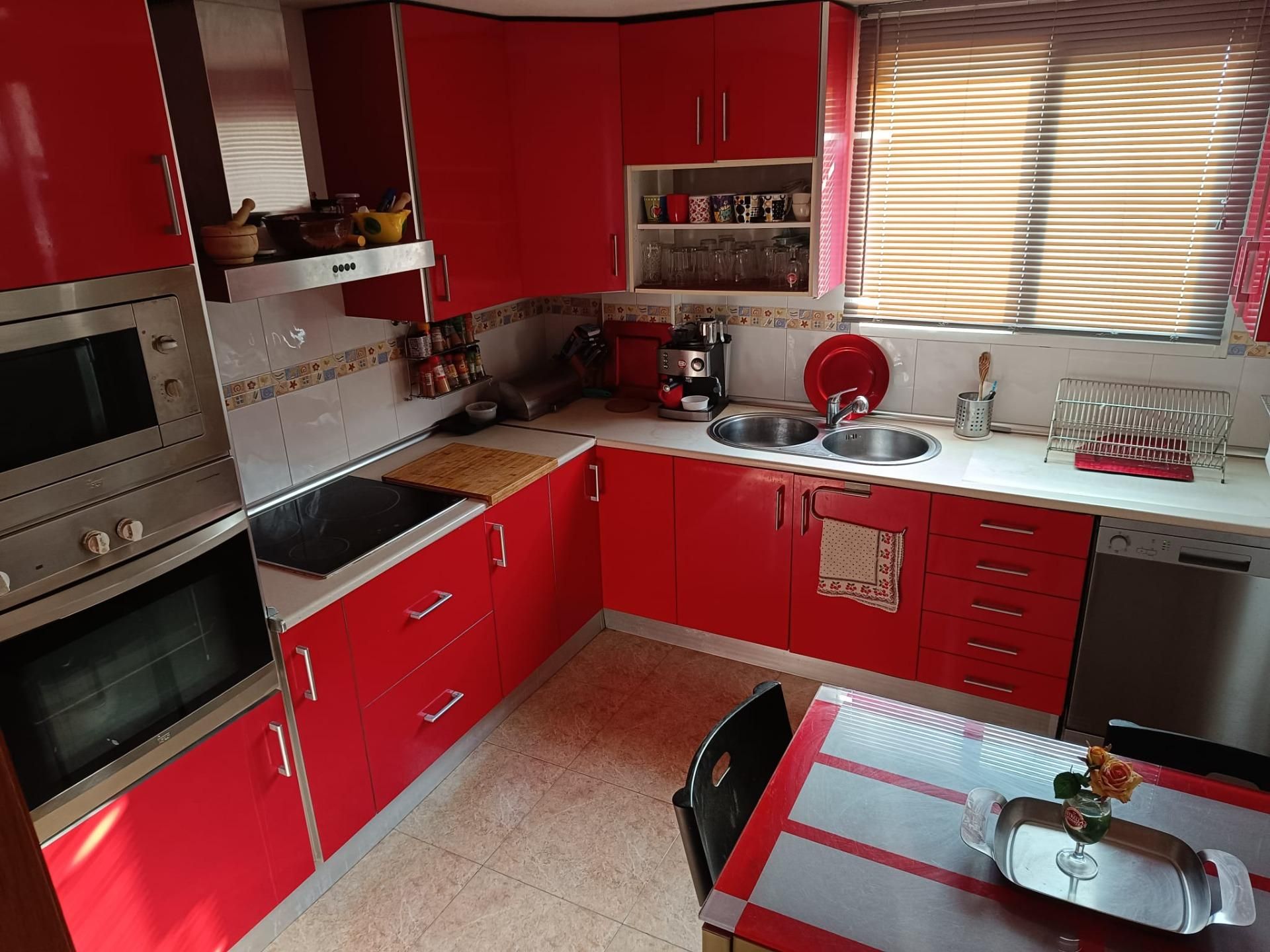Kitchen of Flat to share in  Murcia Capital  with Air Conditioner and Balcony