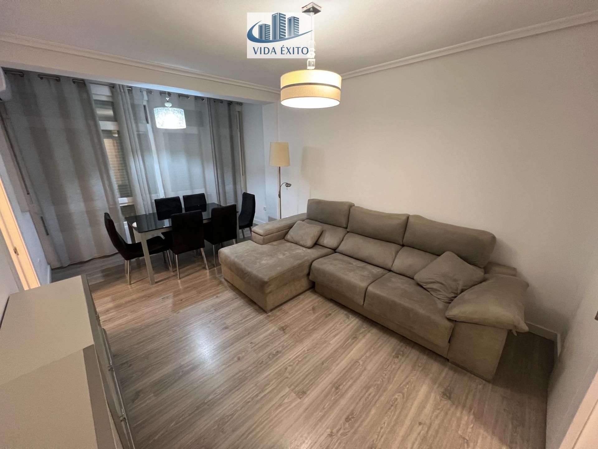 Pis en venda a Avda de Madrid - Pº de la Estación