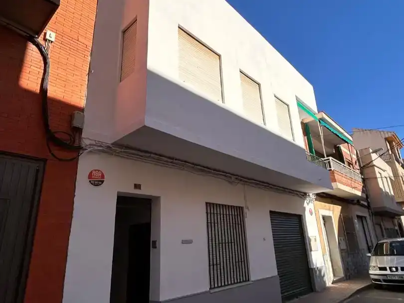 Vista exterior de Casa adosada en venda en Murcia amb Jardí privat, Traster i Balcó