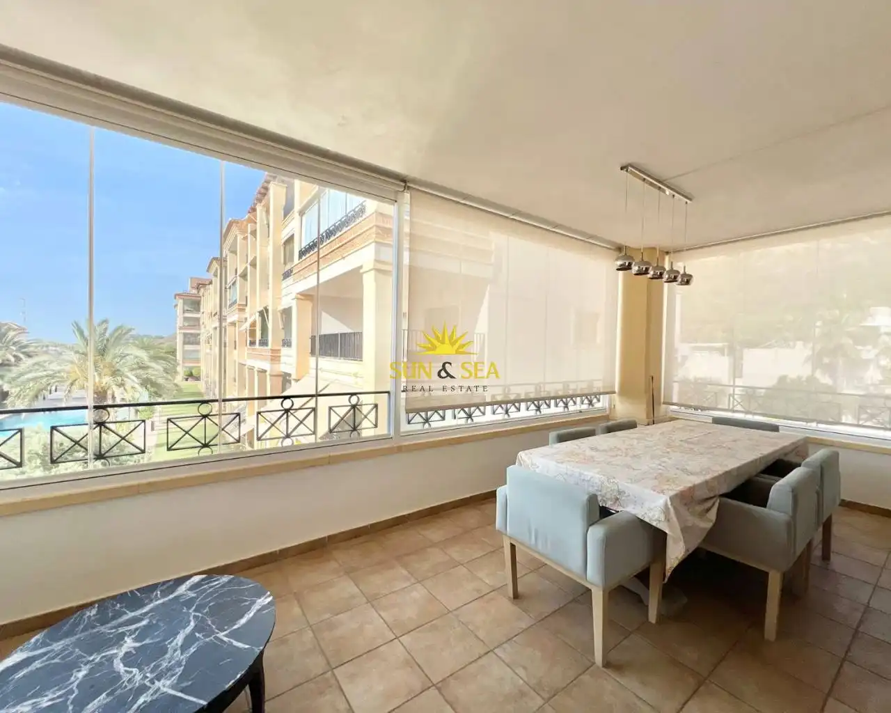 Vista exterior de Apartamento de alquiler en Guardamar del Segura con Aire acondicionado, Calefacción y Piscina