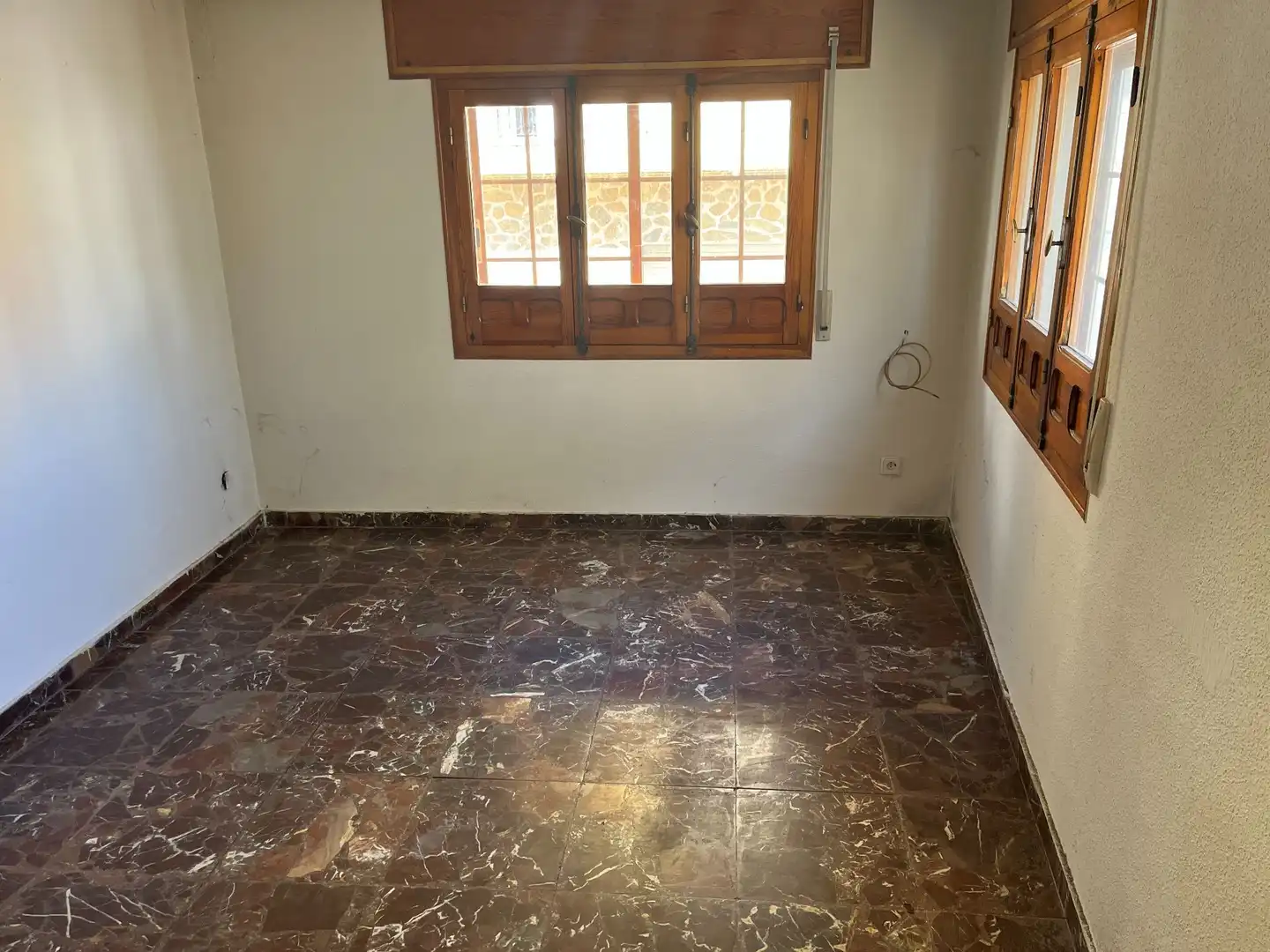 Piso en venta en Las Navas del Marqués  con Calefacción y Trastero