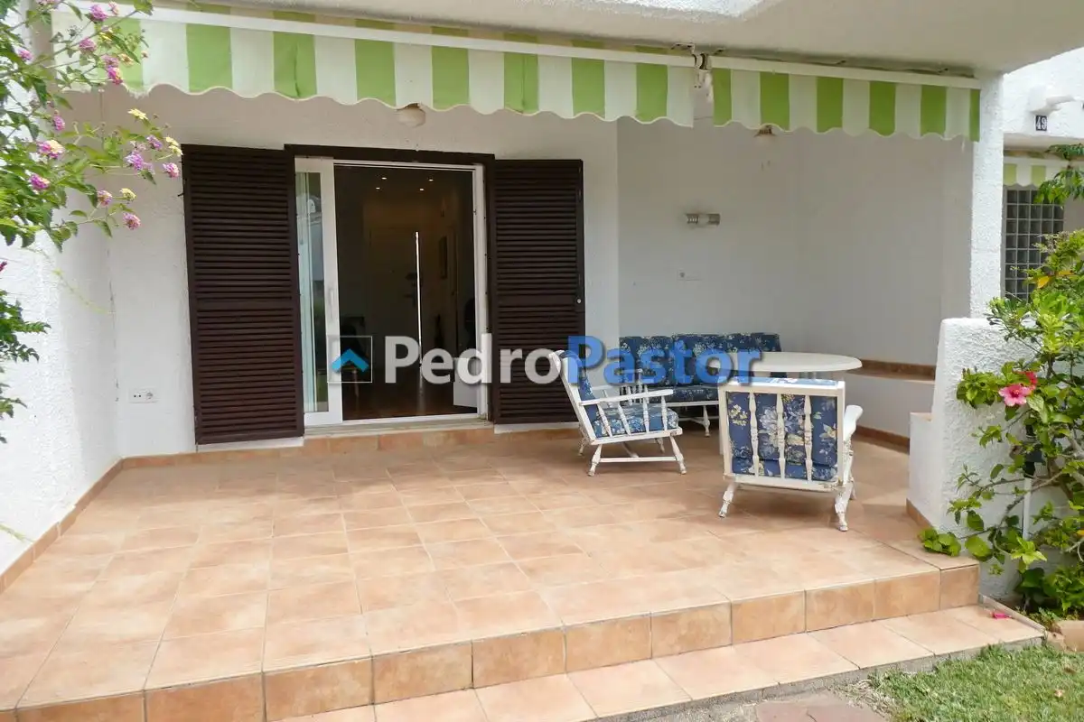 Bungalow con piscina in vendita a Las Marinas / Les Marines, imagen 2