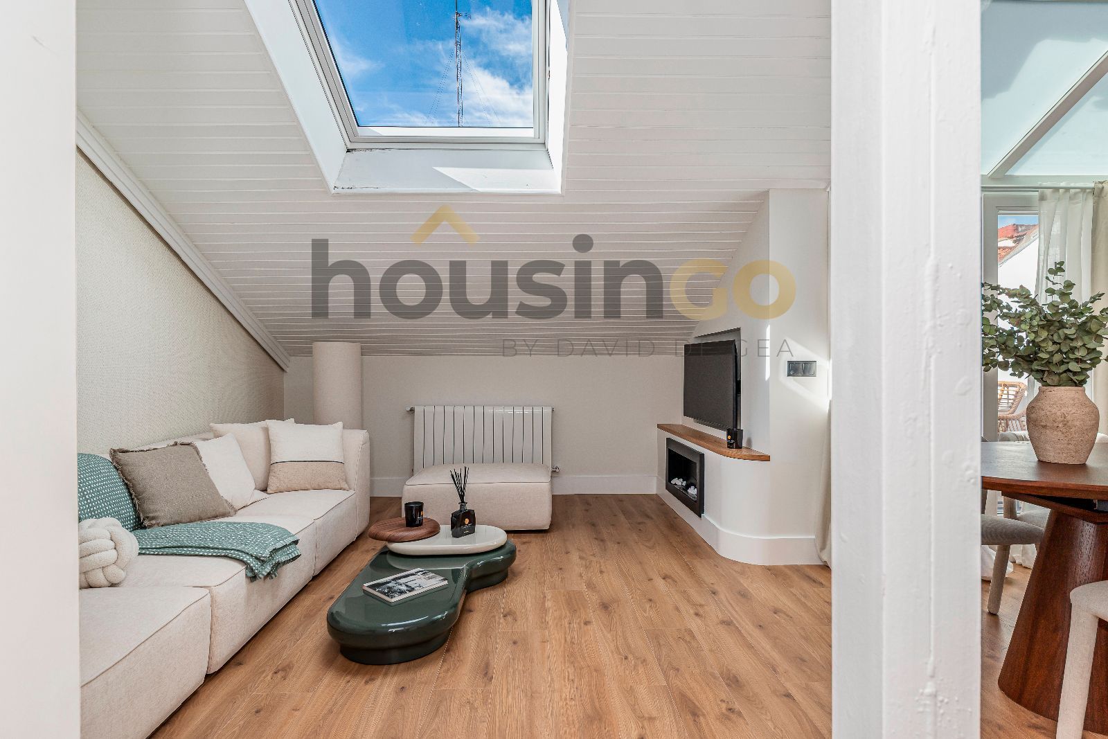 Living room of Duplex for sale in  Madrid Capital  with Air Conditioner, Heating and Terrace