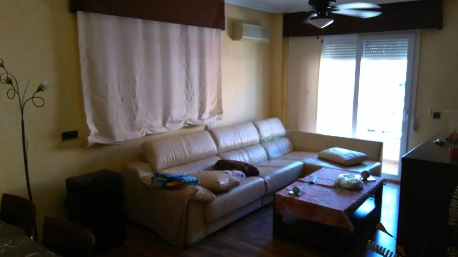 Sala d'estar de Casa adosada en venda en Cartagena amb Aire condicionat i Balcó