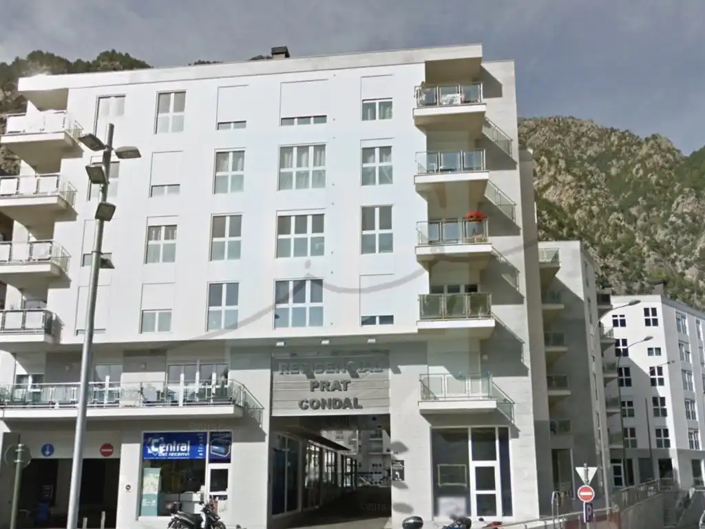 Piso en venta en Camí Ral, Santa Coloma