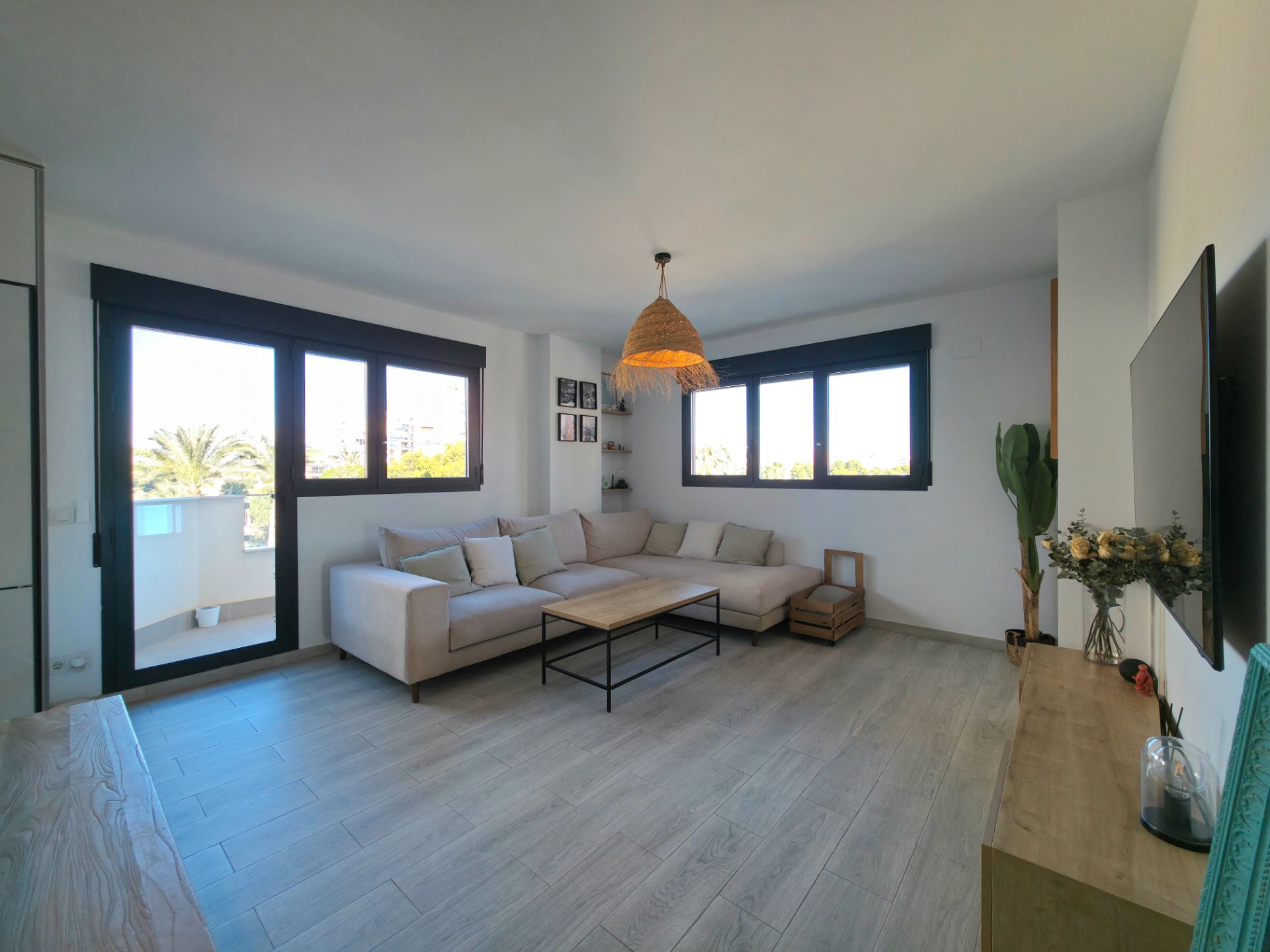 Sala d'estar de Pis en venda en Alicante / Alacant amb Aire condicionat, Calefacció i Terrassa