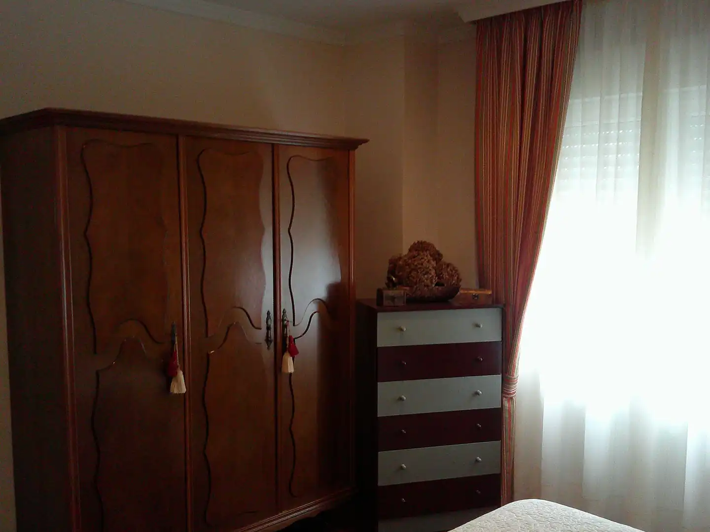 Dormitori de Casa o xalet en venda en Ribadumia amb Terrassa, Moblat i Balcó