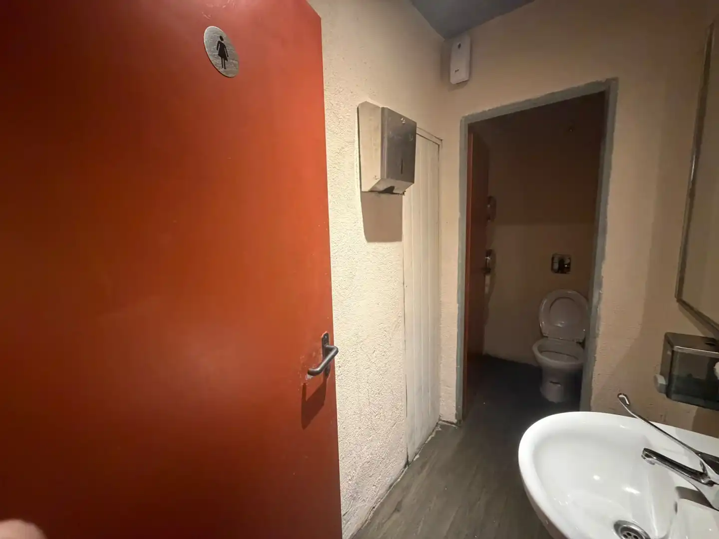 Badezimmer von Geschaftsraum zur Miete in Barrio de Salamanca