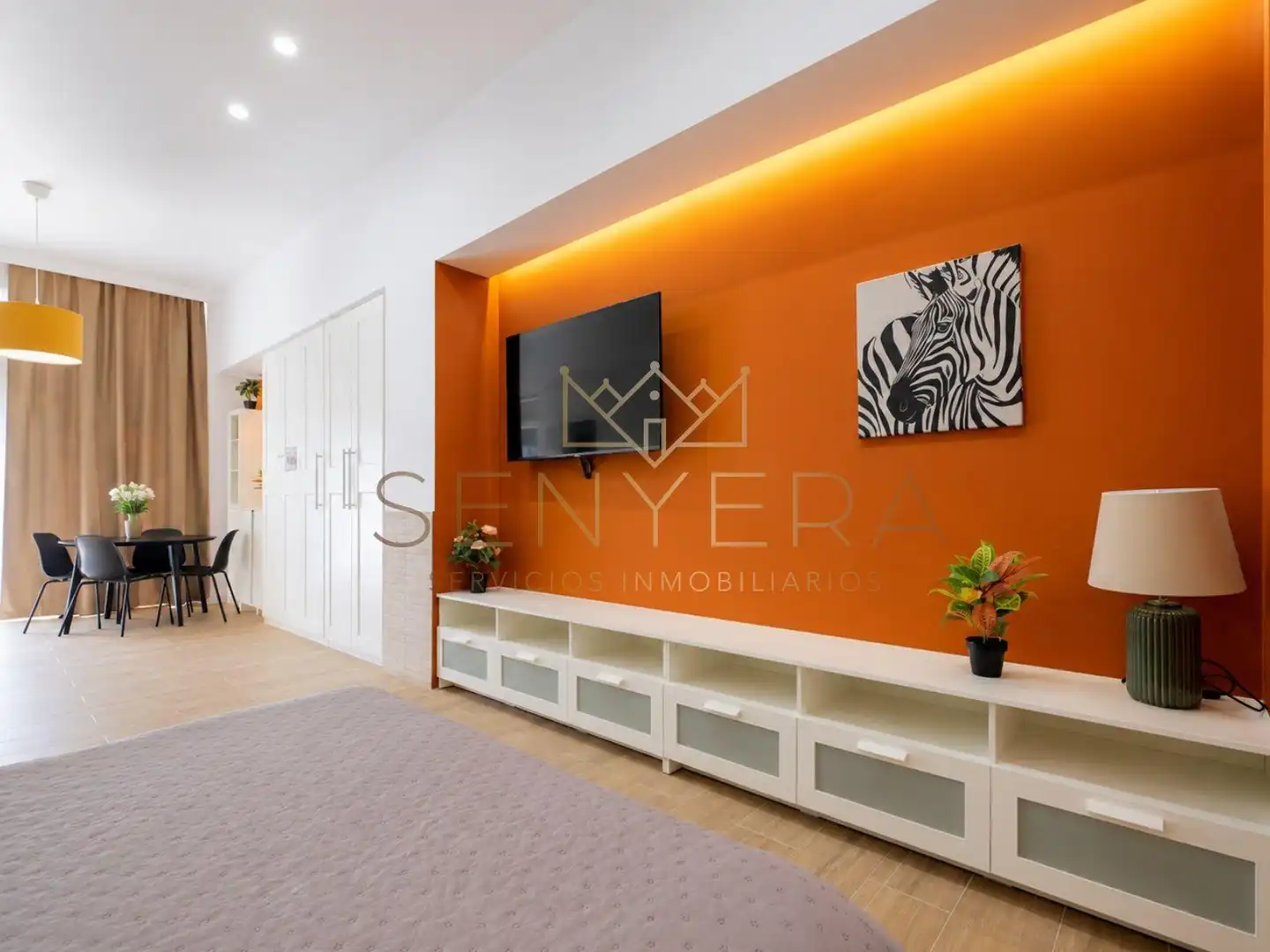 Living room of Study for sale in Valencia  with Air Conditioner and Furnished