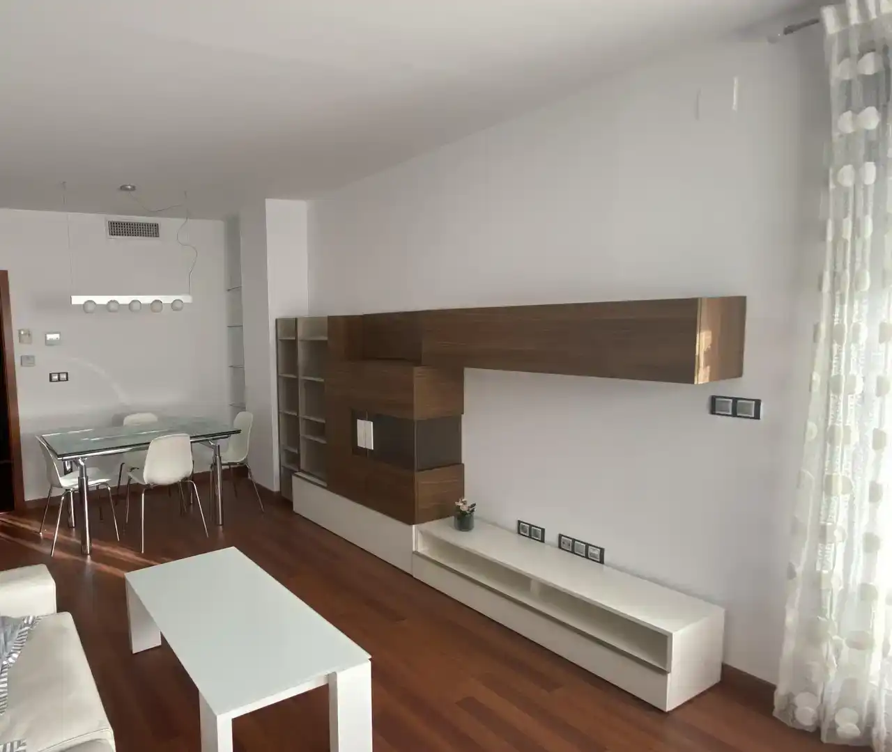 Sala de estar de Piso en venta en  Granada Capital con Piscina y Balcón