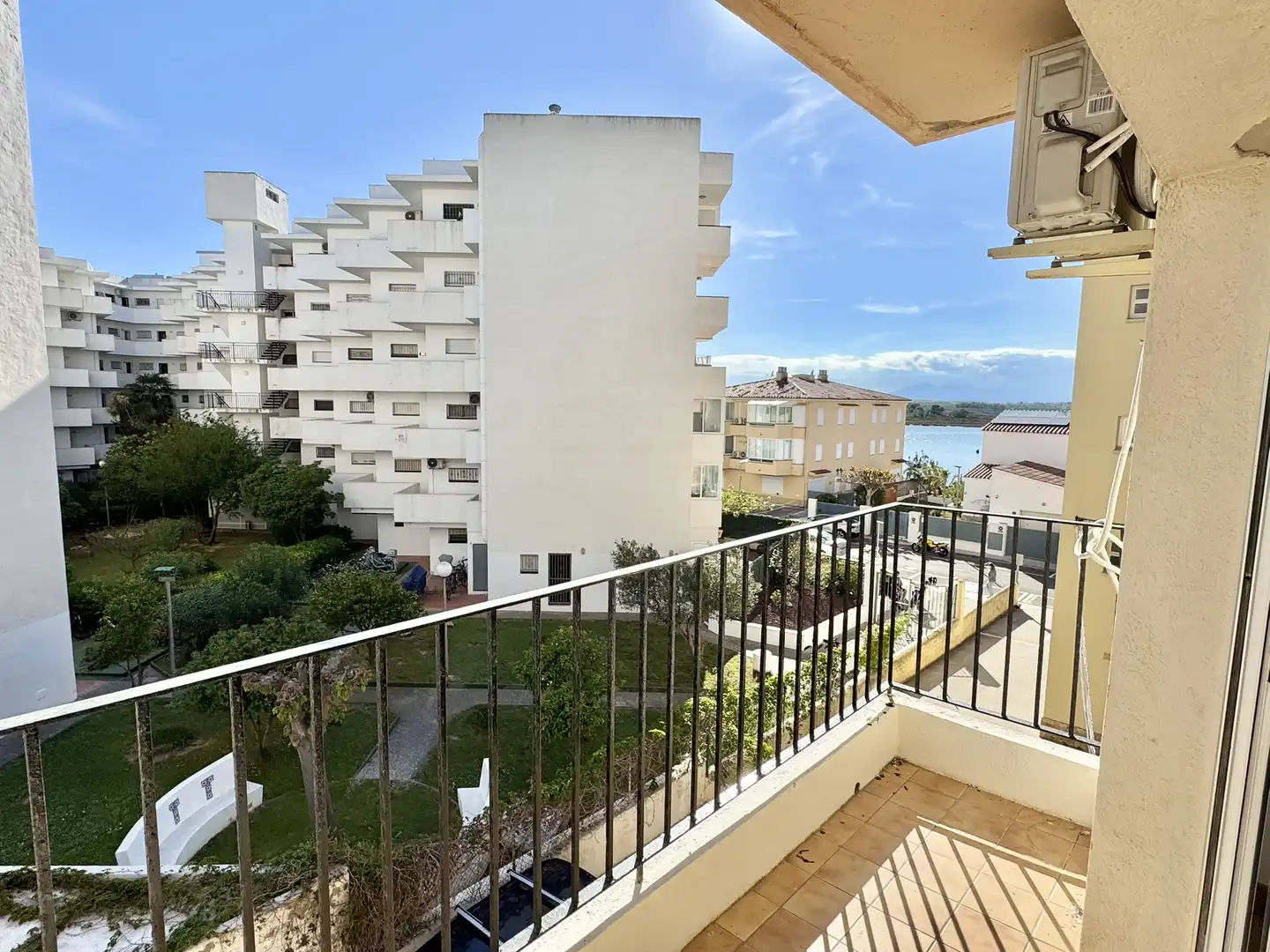 Terraza de Piso en venta en Roses con Calefacción, Jardín privado y Balcón
