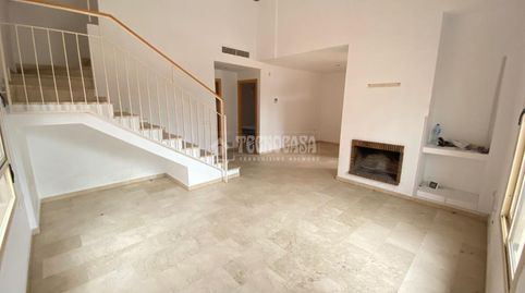 Foto 3 de Piso en venta en Sanlúcar la Mayor, Sevilla