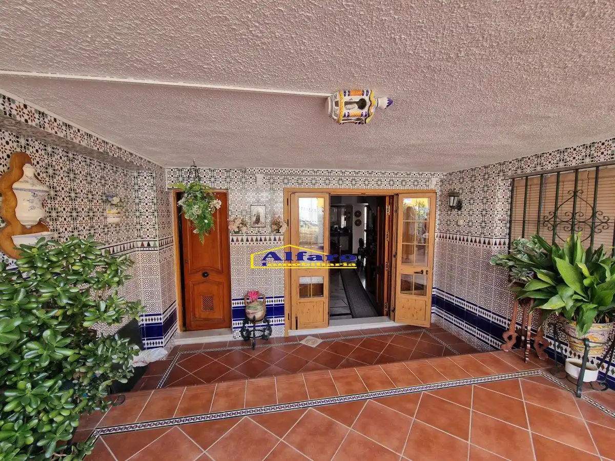 Casa adosada en venta en Almonte con Terraza, Trastero y Balcón