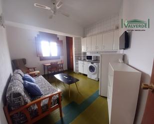 Sala d'estar de Apartament de lloguer en  Granada Capital amb Moblat, Rentadora i Microones