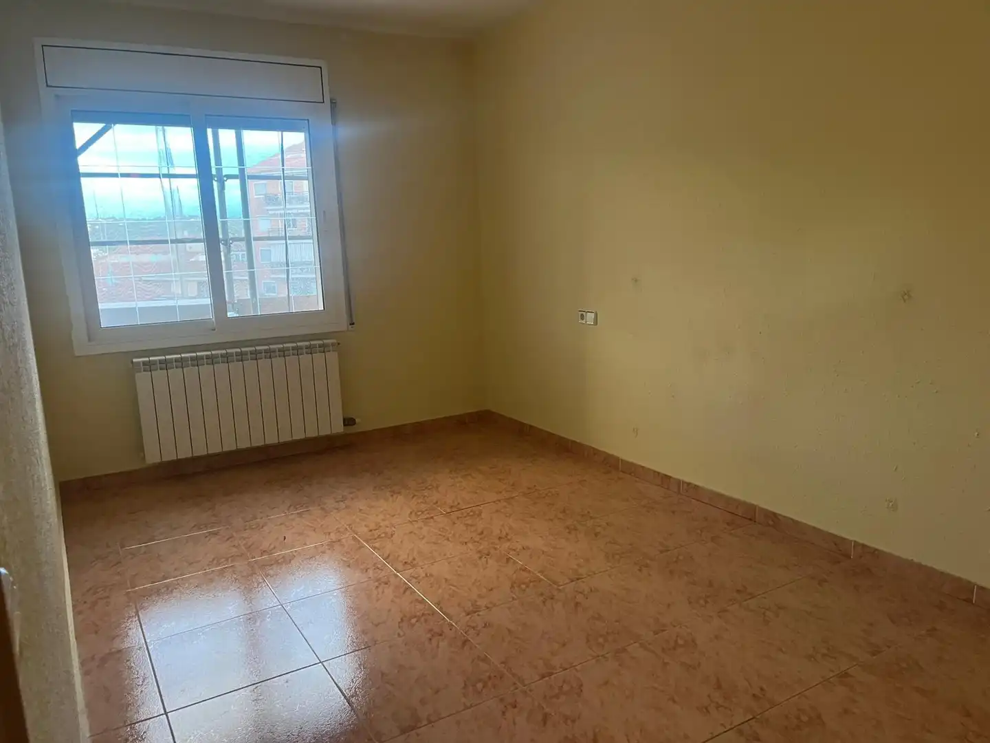 Habitación de Piso en venta en Esparreguera con Calefacción