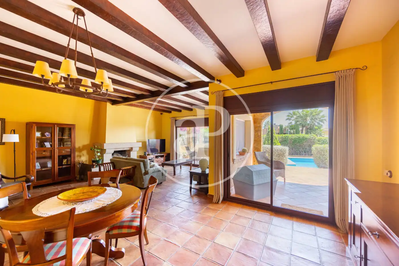 Vista exterior de Casa o xalet en venda en Argentona amb Aire condicionat, Calefacció i Jardí privat