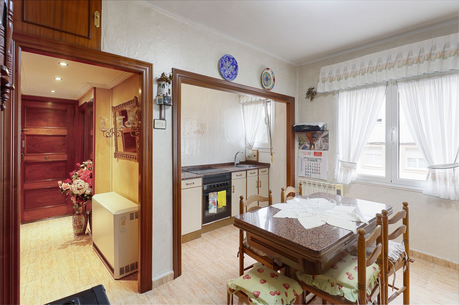 Cuina de Pis en venda en Gijón  amb Calefacció