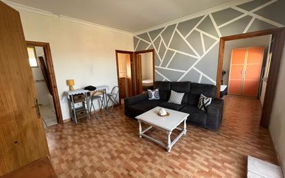 Sala d'estar de Àtic en venda en La Línea de la Concepción amb Terrassa
