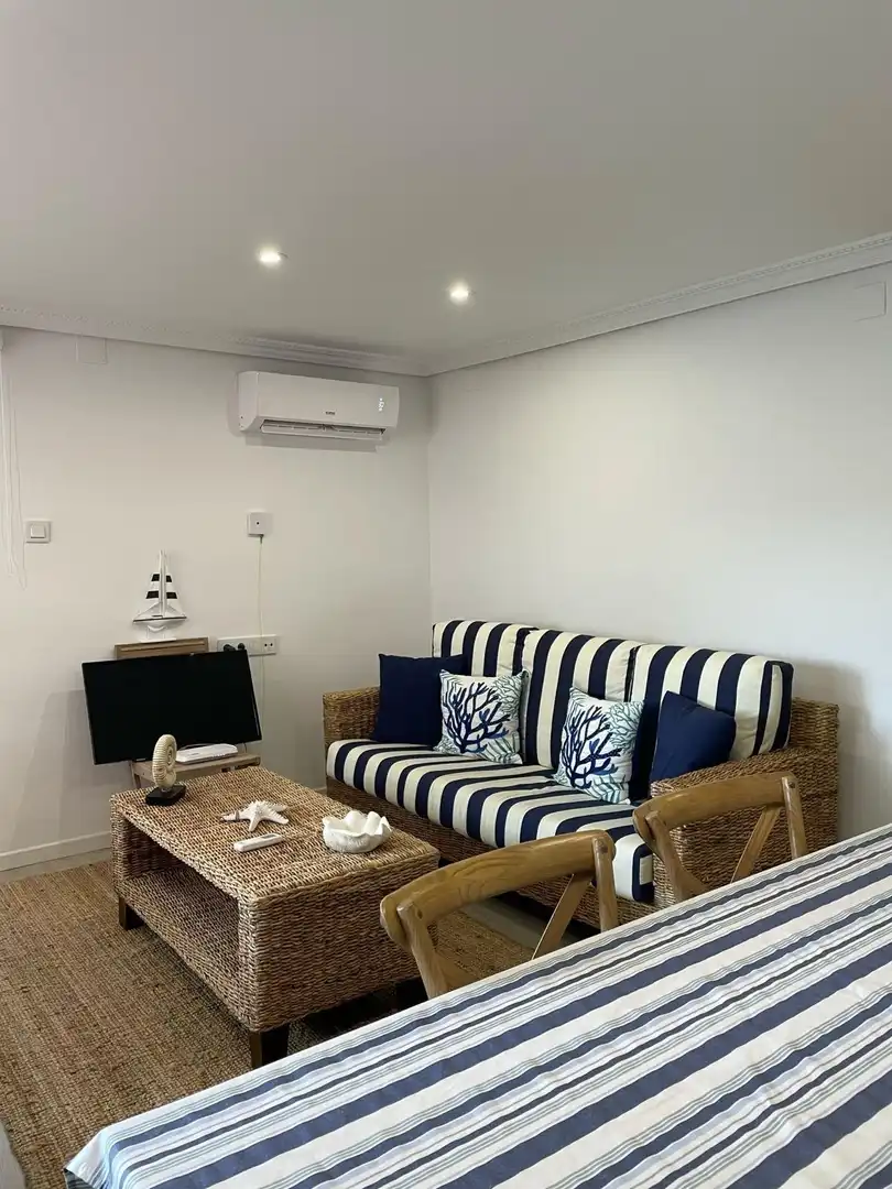 Sala d'estar de Pis en venda en Benicasim / Benicàssim amb Aire condicionat, Terrassa i Moblat