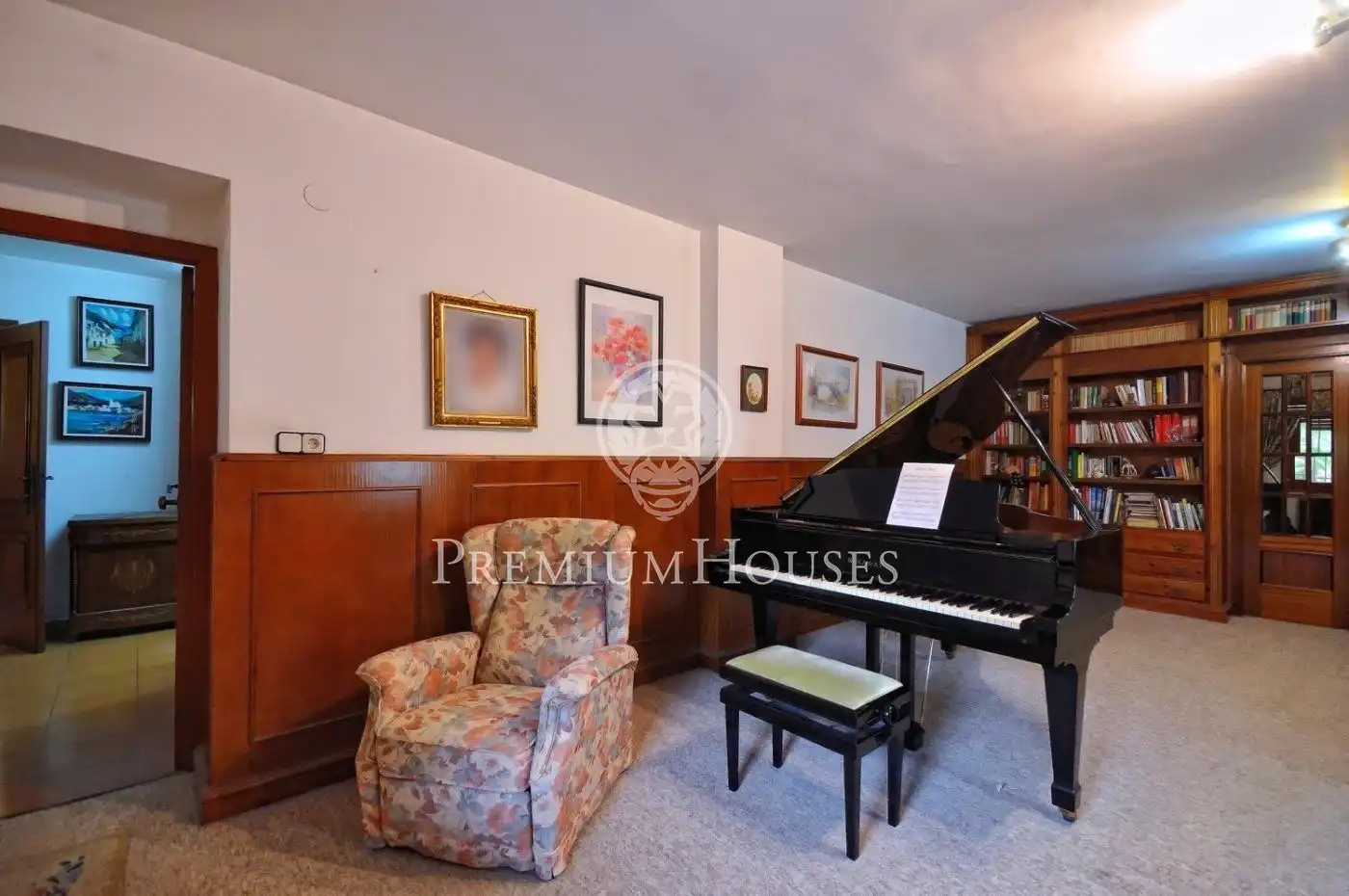 Houses for sale in Tiana