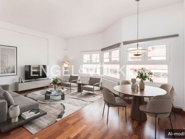 Piso con ascensor en venta en Les Corts