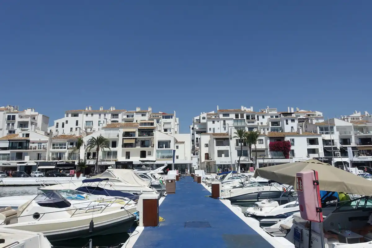 Außenansicht von Geschaftsraum zum Verkauf in Marbella