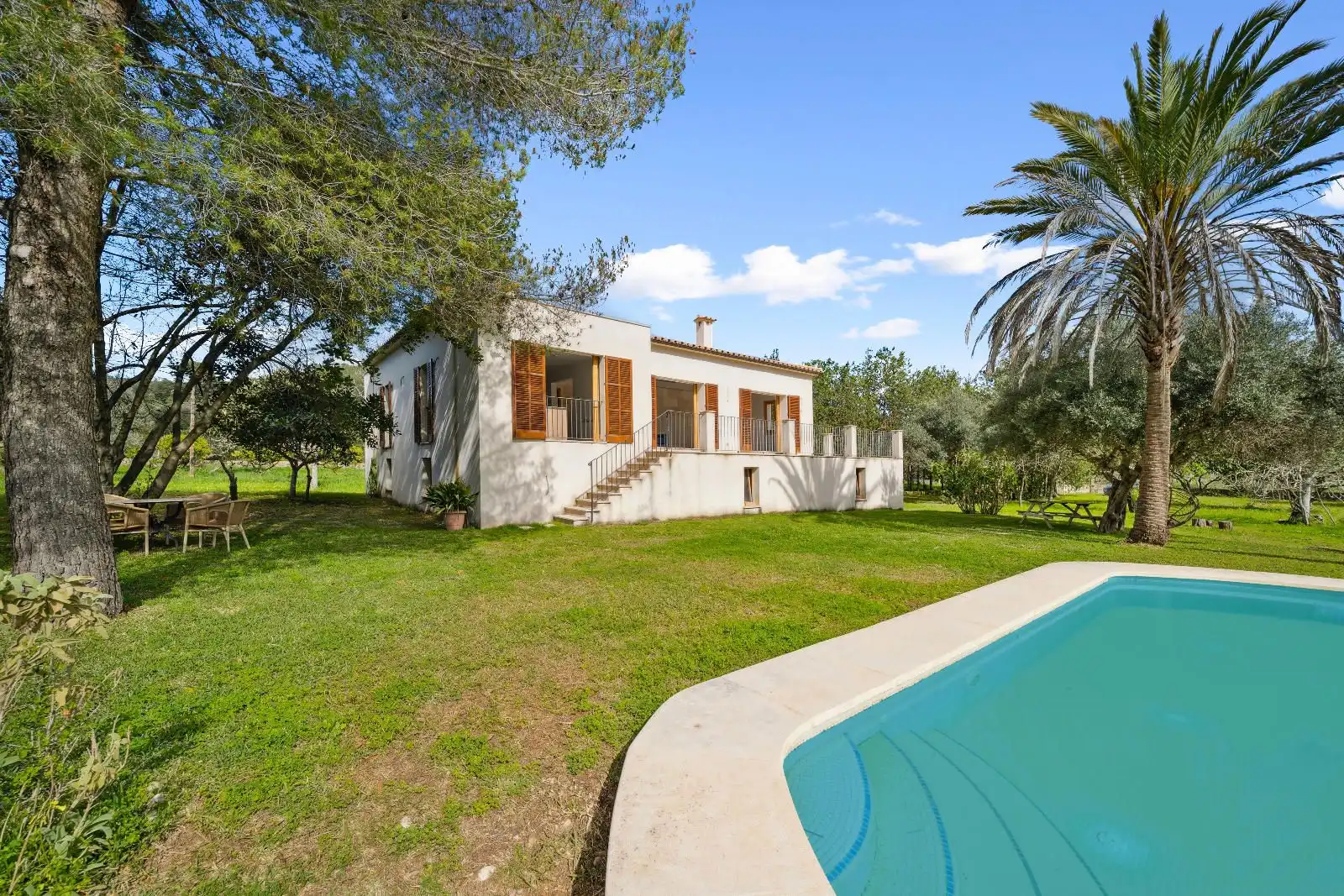 Casa rústica amb terrassa en venda a Pollença Poble