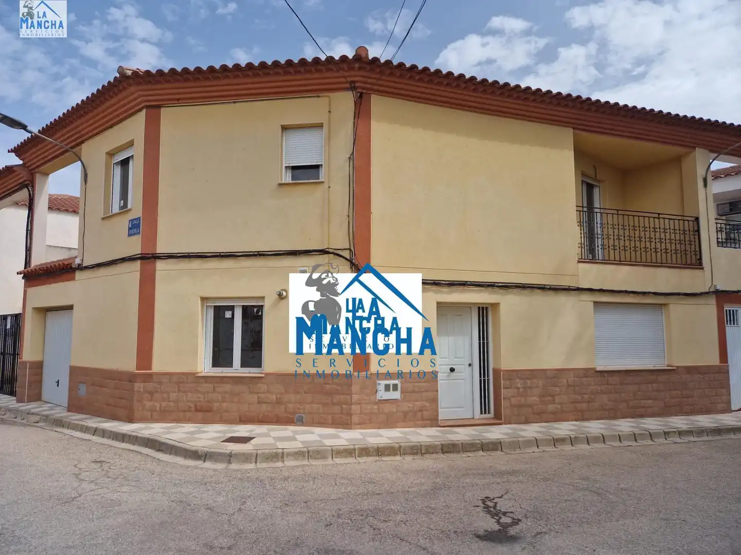 Casa adosada en venta en ROMMEL FERNANDEZ, Pedanías - Extrarradio