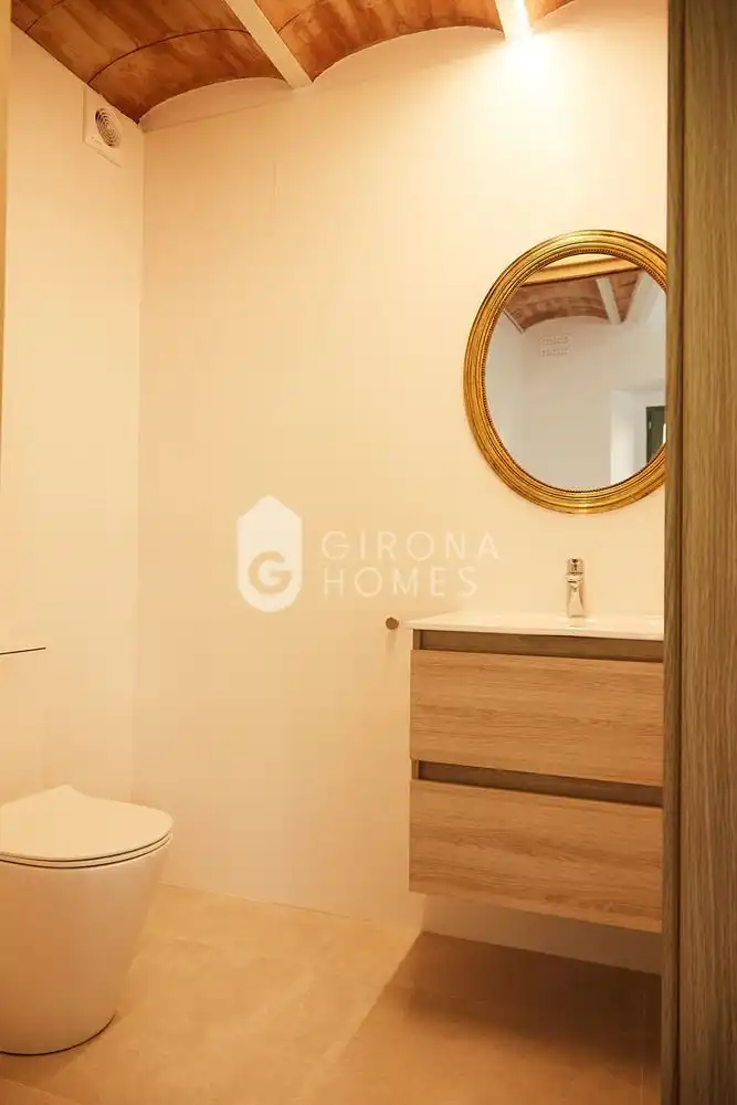 Bathroom of Houses for rent in Girona  with Air Conditioner, Heating and Private garden