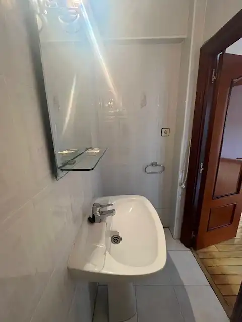 Baño de Piso en venta en Santurtzi  con Balcón