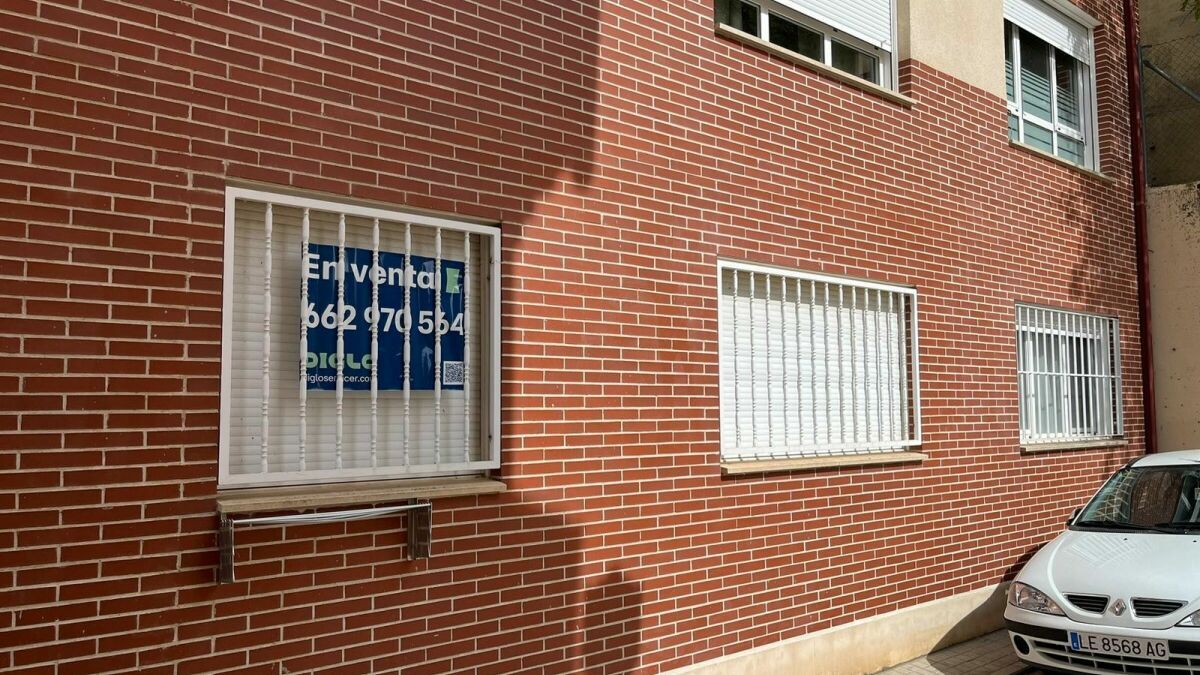 Vista exterior de Piso en venta en Bernuy de Porreros