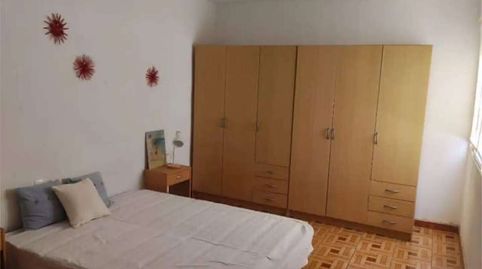 Foto 3 de Piso en venta en Casco Antiguo - Sta. Cruz - Ayuntamiento, Alicante / Alacant