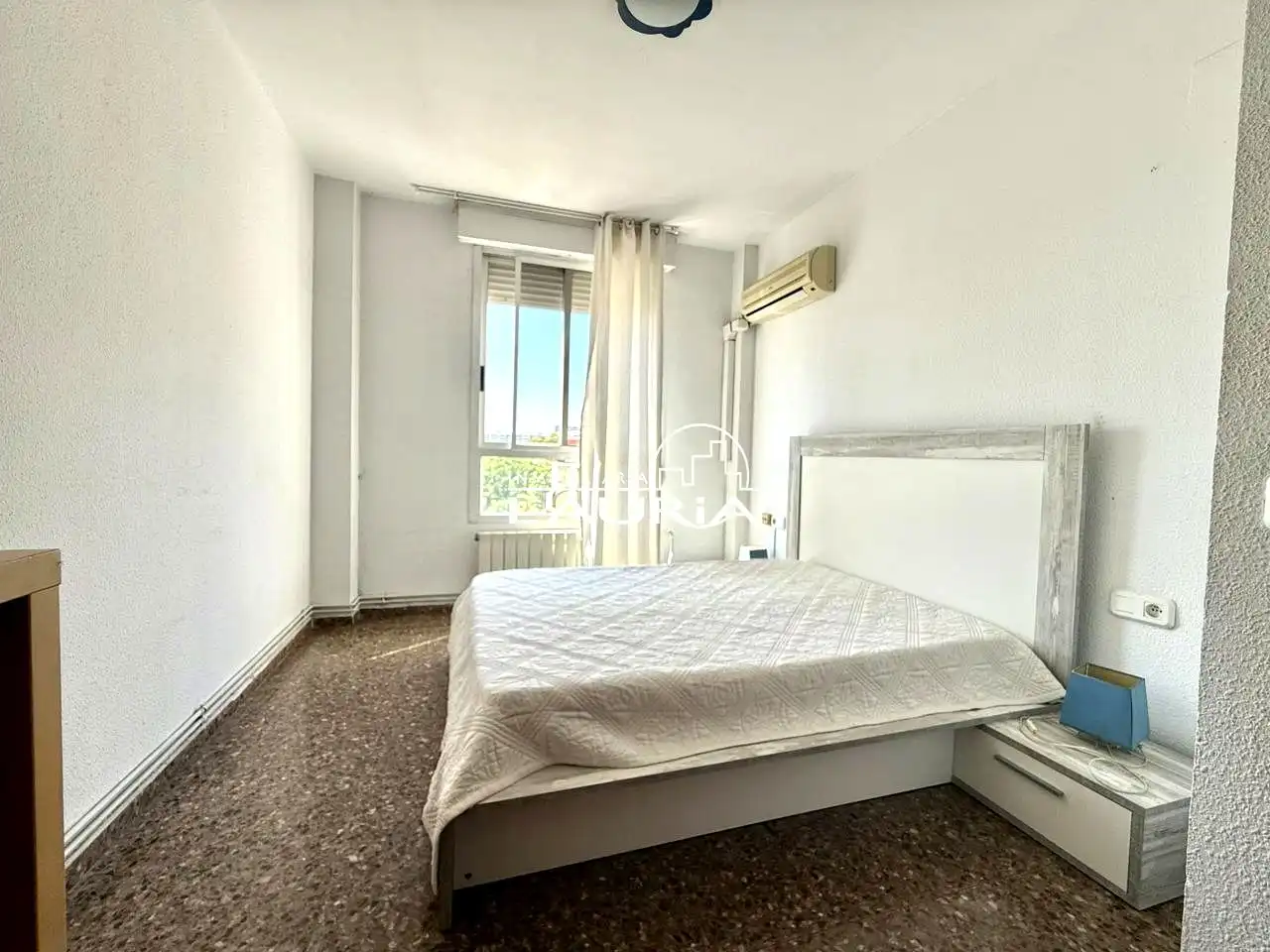 Bedroom of Flat for rent in Valencia  with Air Conditioner, Heating and Furnished