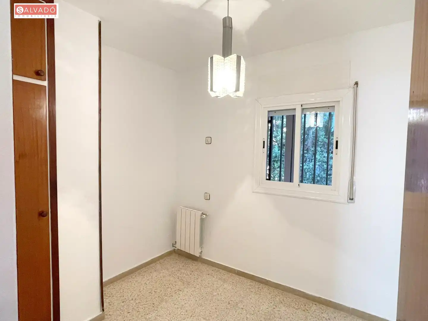 Schlafzimmer von Erdgeschoss zum Verkauf in Calafell mit Heizung, Privatgarten und Terrasse
