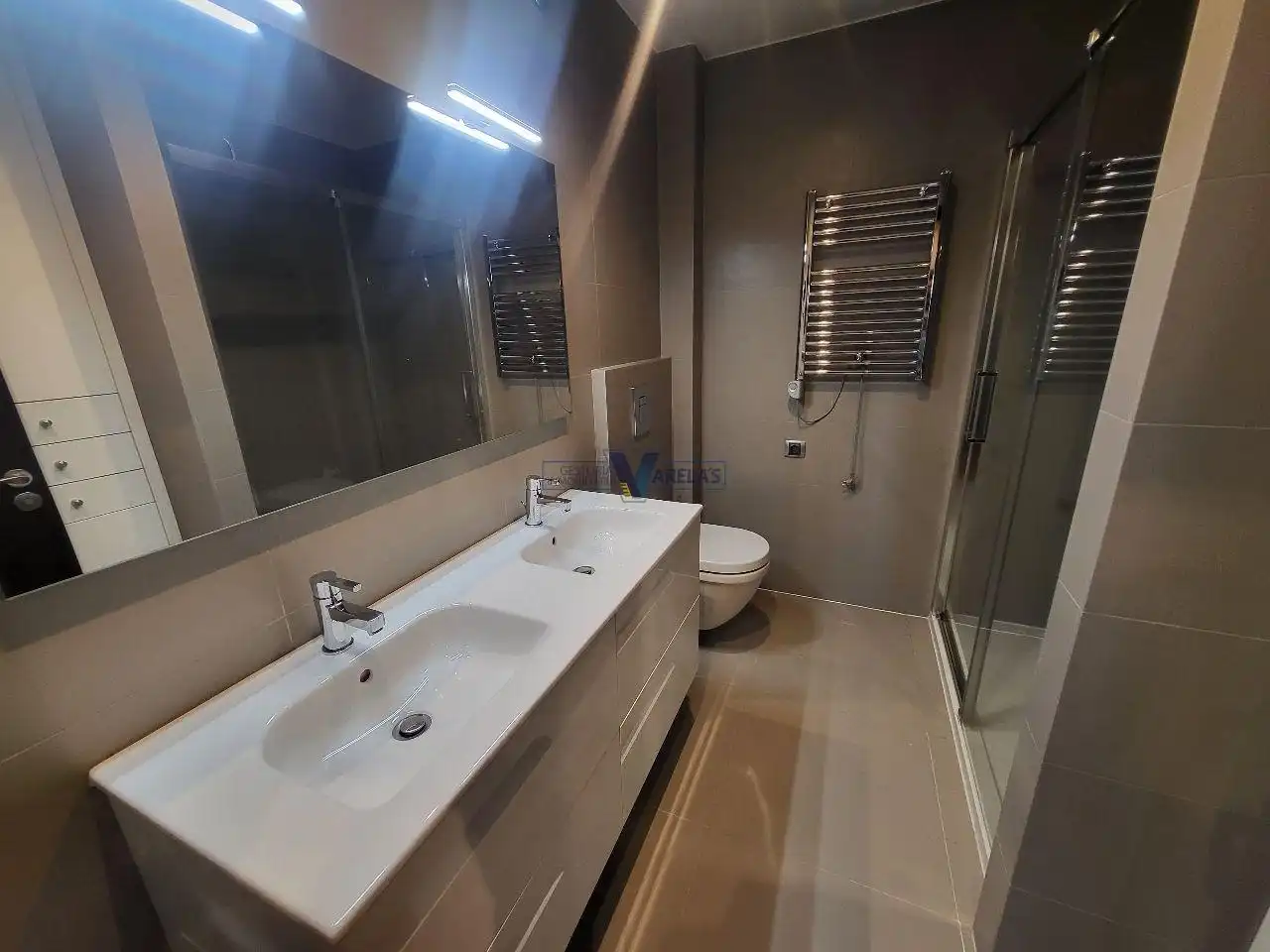 Badezimmer von Maisonette zum Verkauf in Ourense Capital  mit Heizung, Terrasse und Haustechnik
