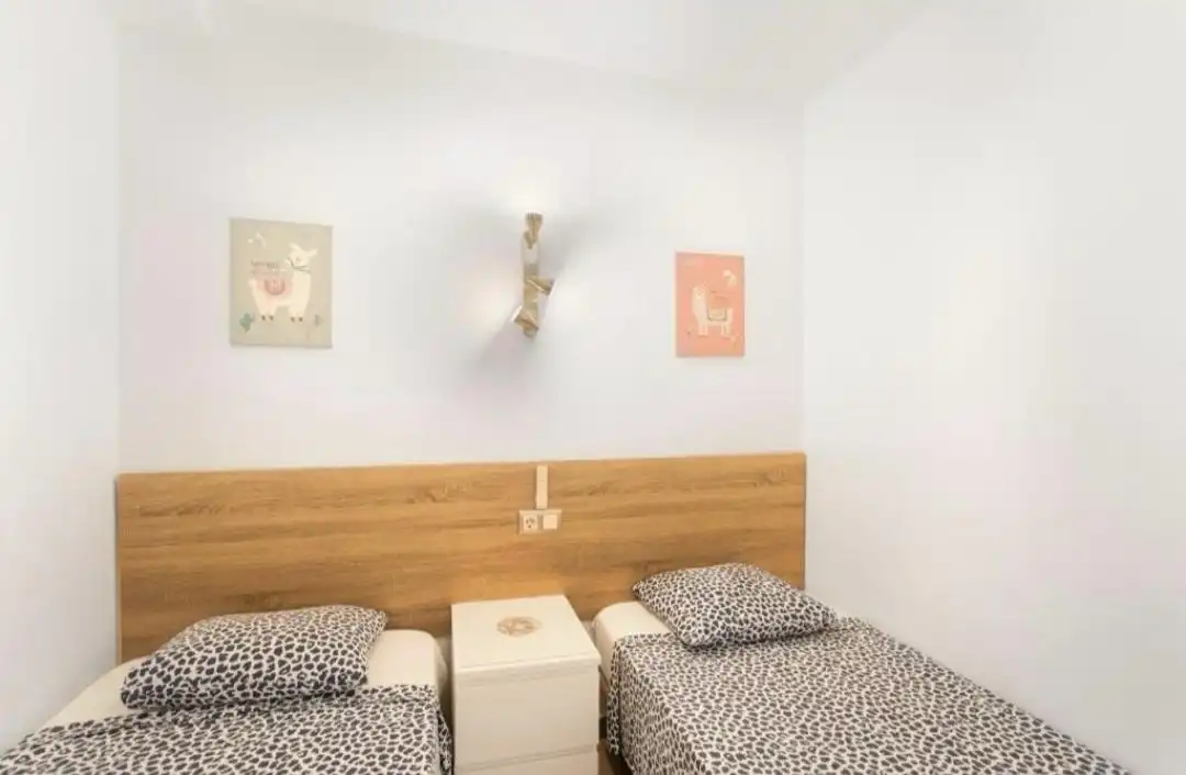 Habitación de Planta baja en venta en San Bartolomé de Tirajana con Terraza, Amueblado y Lavadora