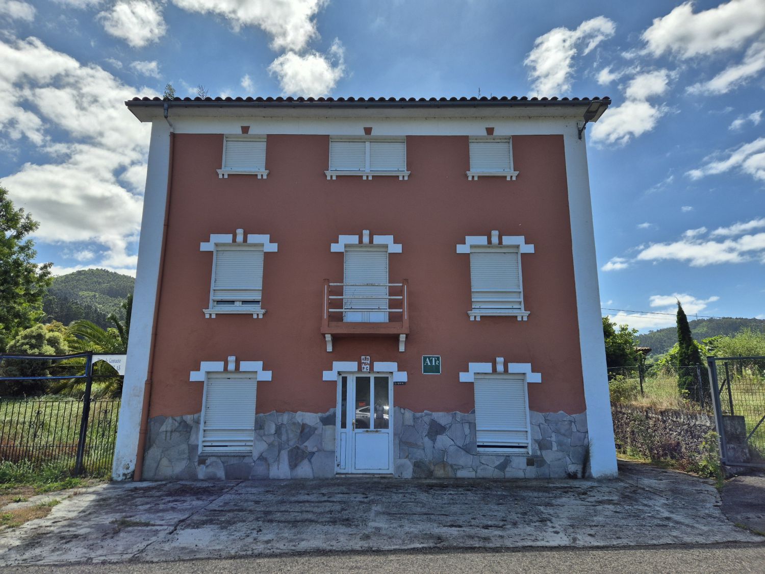 Exterior view of House or chalet for sale in Candamo  with Heating