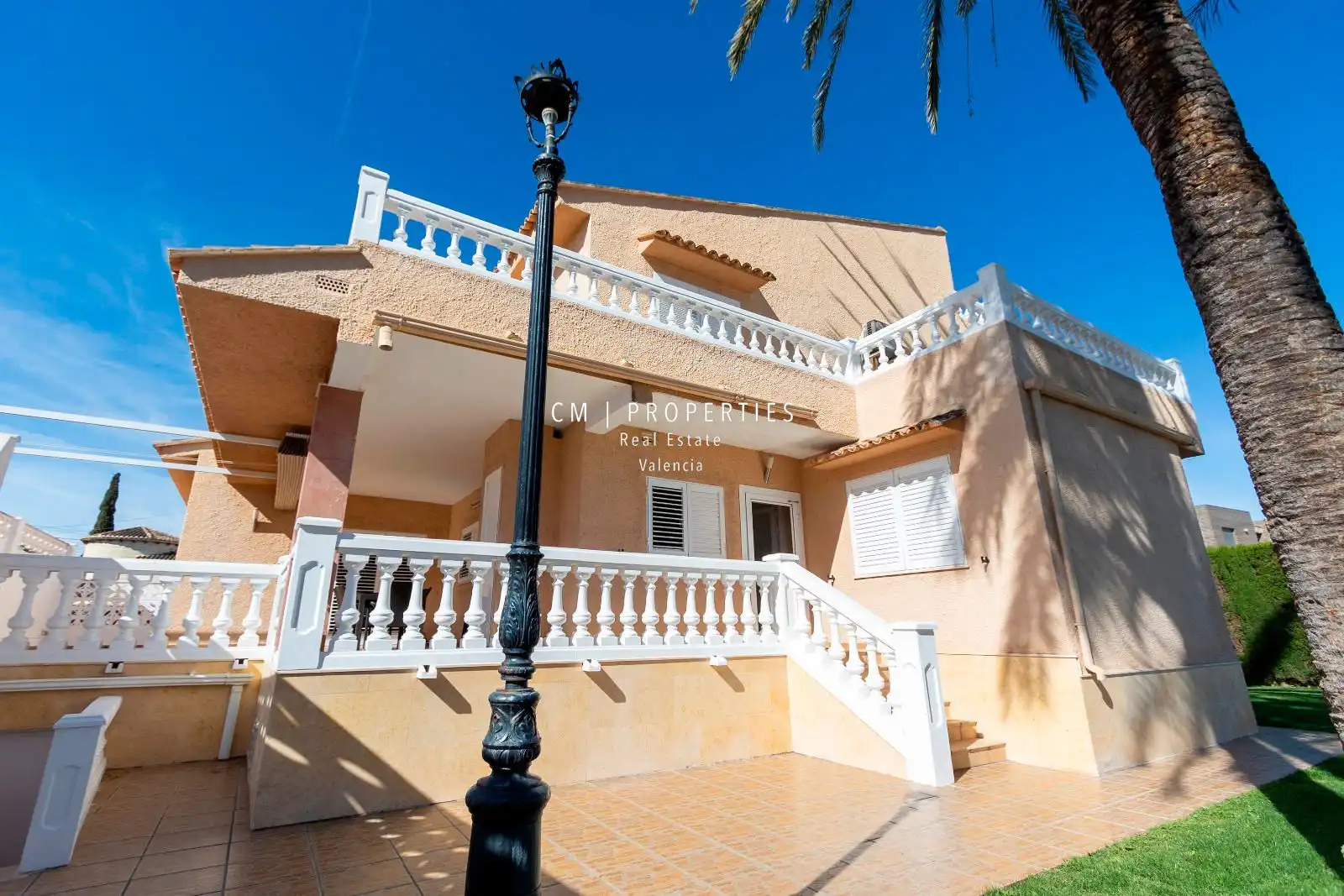 Houses for sale in Malaga, Entrepinos