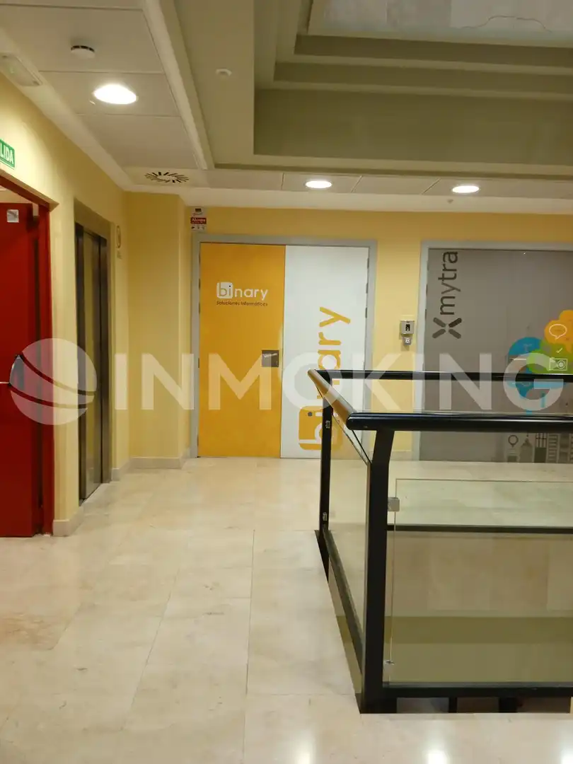 Oficina de alquiler en Alcalá de Henares con Aire acondicionado, Calefacción y Balcón