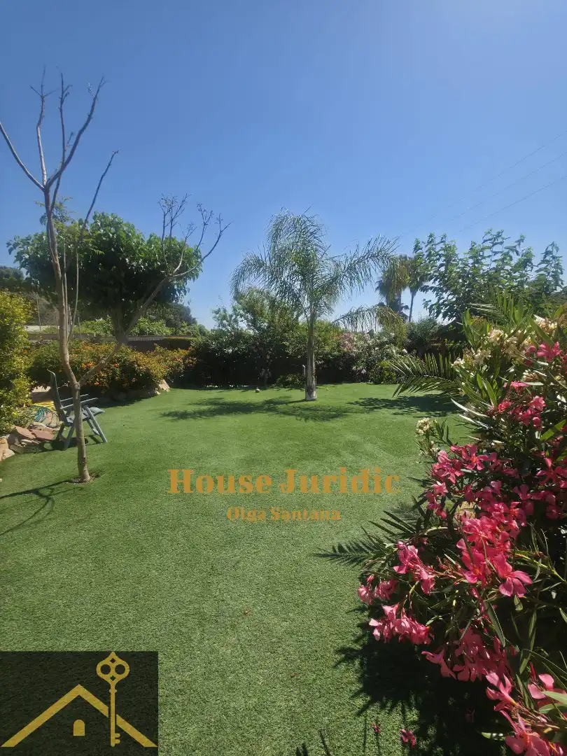 Garden of Houses for sale in Mataró  with Air Conditioner, Heating and Private garden
