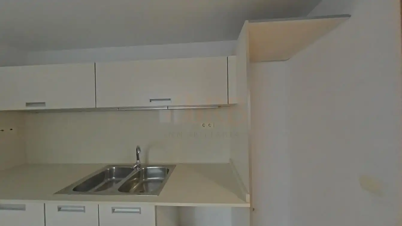Cuina de Pis en venda en Viladecans amb Terrassa i Balcó
